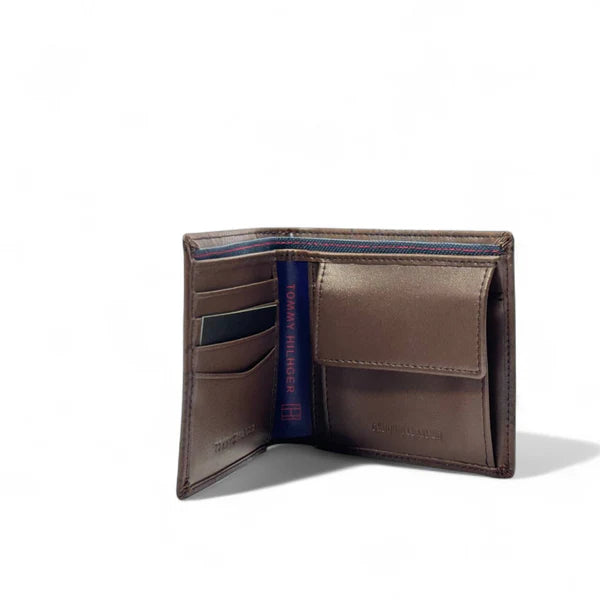 🤎 Tommy Hilfiger Men's Brown Bifold Wallet with Subtle Plaid Pattern 🏴󠁧󠁢󠁳󠁣󠁴󠁿
