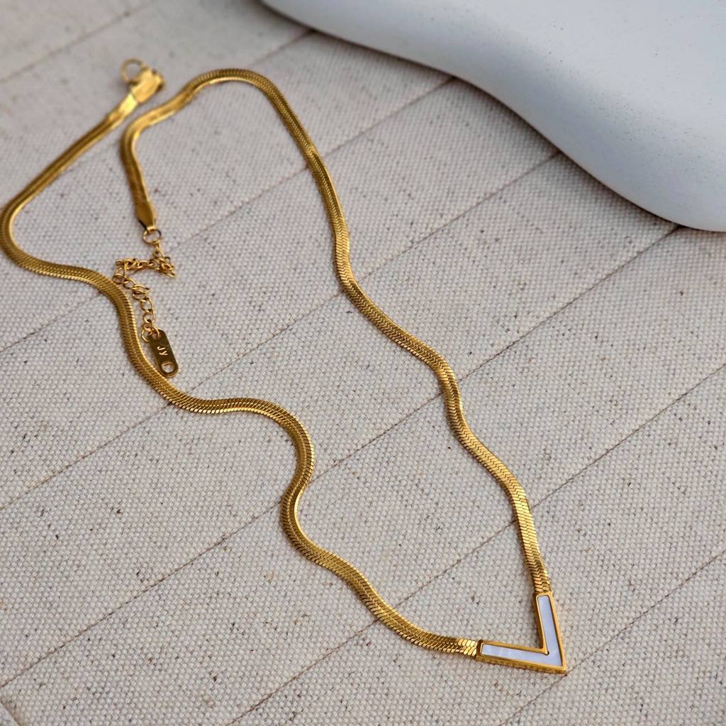 Gold-Tone Herringbone Chain Necklace with White V-Accent ✨🌟🤍