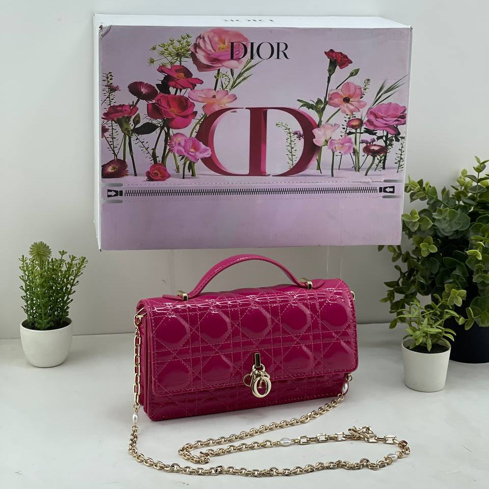 Dior Cannage Quilted Patent Leather Bag in Emerald Green 👜✨🌿