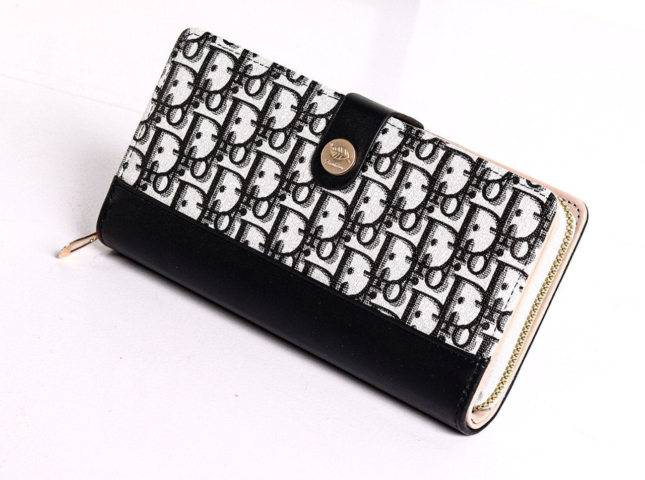 🖤 Chic Monogram Bifold Wallet with Zipper Pocket 🤍👛