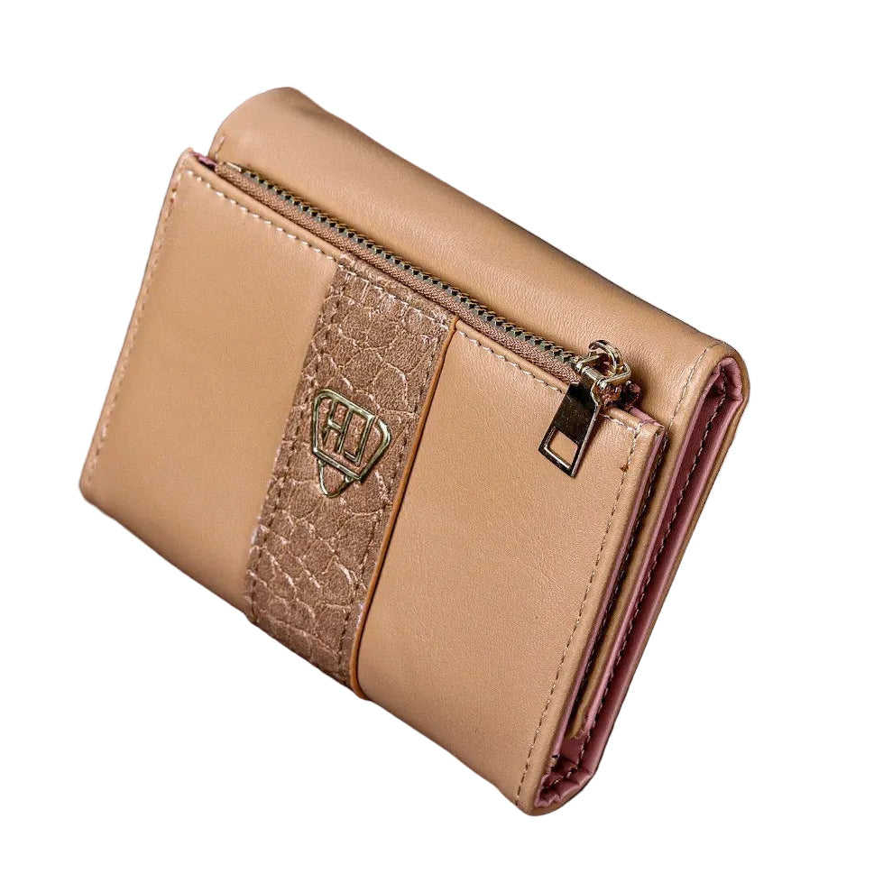 Tan Faux Leather Bifold Wallet with Croc-Embossed Detail 👜✨🔒