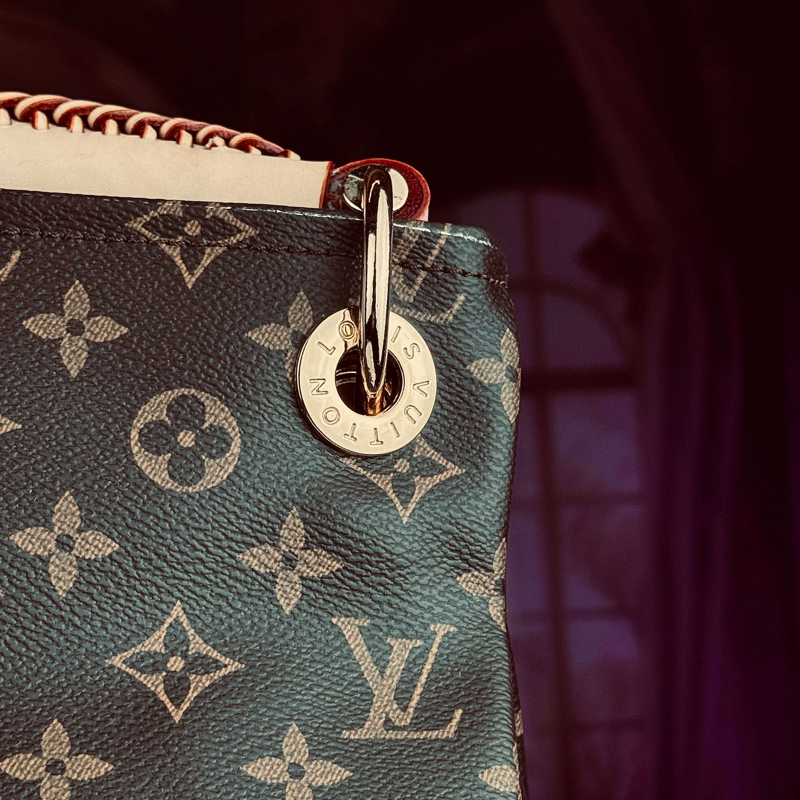 Louis Vuitton Monogram Pochette Metis Baseball Stitching Brown ⚾🤎✨