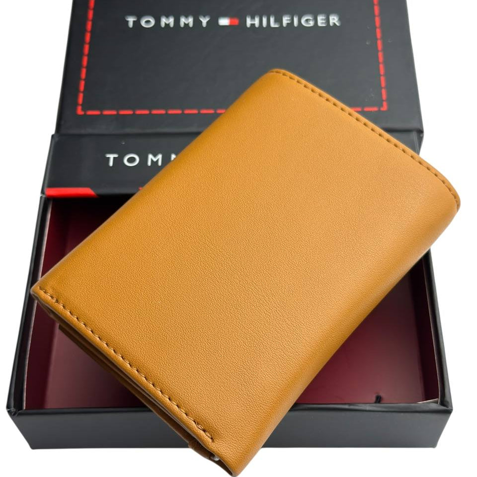 Tommy Hilfiger Tan Leather Tri-fold Wallet with Signature Logo 💼 👔 ✨