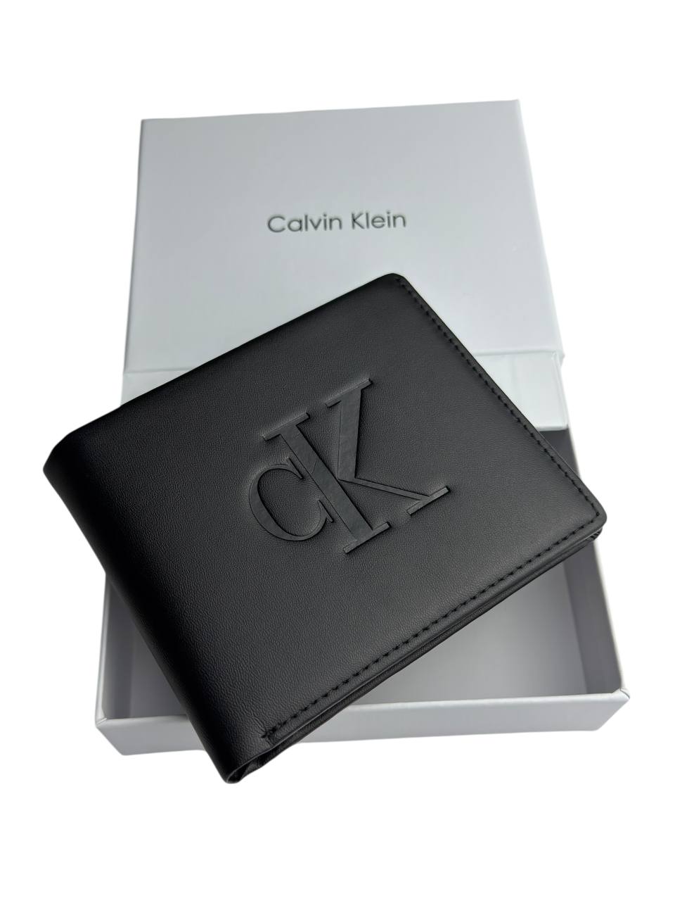 Calvin Klein Men's Embossed Logo Leather Bifold Wallet 💼✨🖤