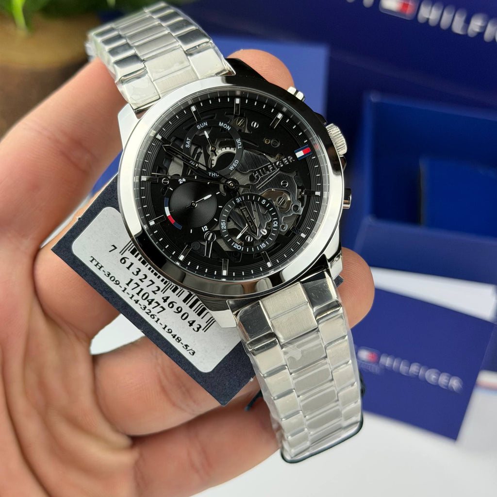Tommy Hilfiger Silver & Black Stainless Steel Men's Watch ⌚⚫🔩