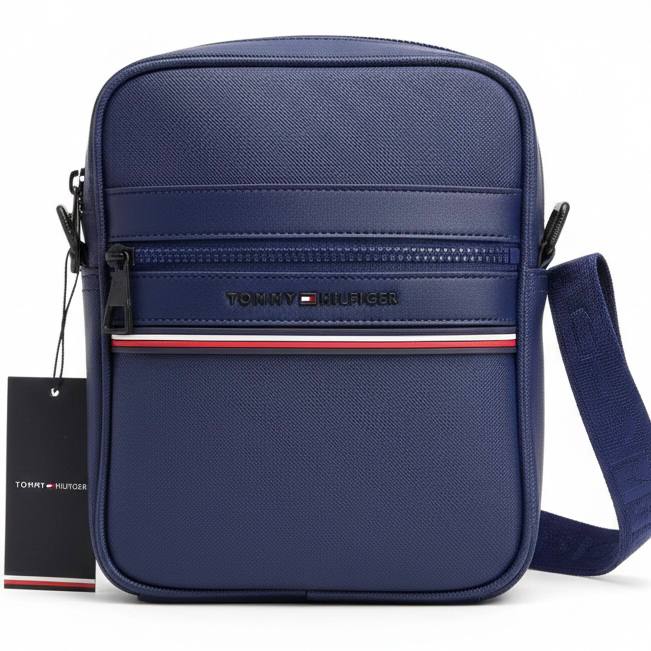 Tommy Hilfiger Elevated Nylon Reporter Bag in Navy Blue 👜🏙️👔