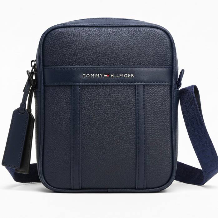 Tommy Hilfiger Pebble Grain Messenger Bag 👜💼👔