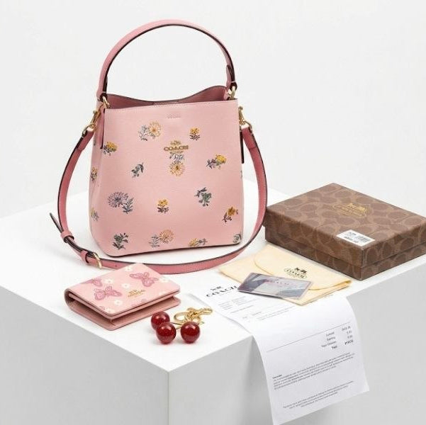 Coach Small Town Bucket Bag with Floral Print 🌸👜✨