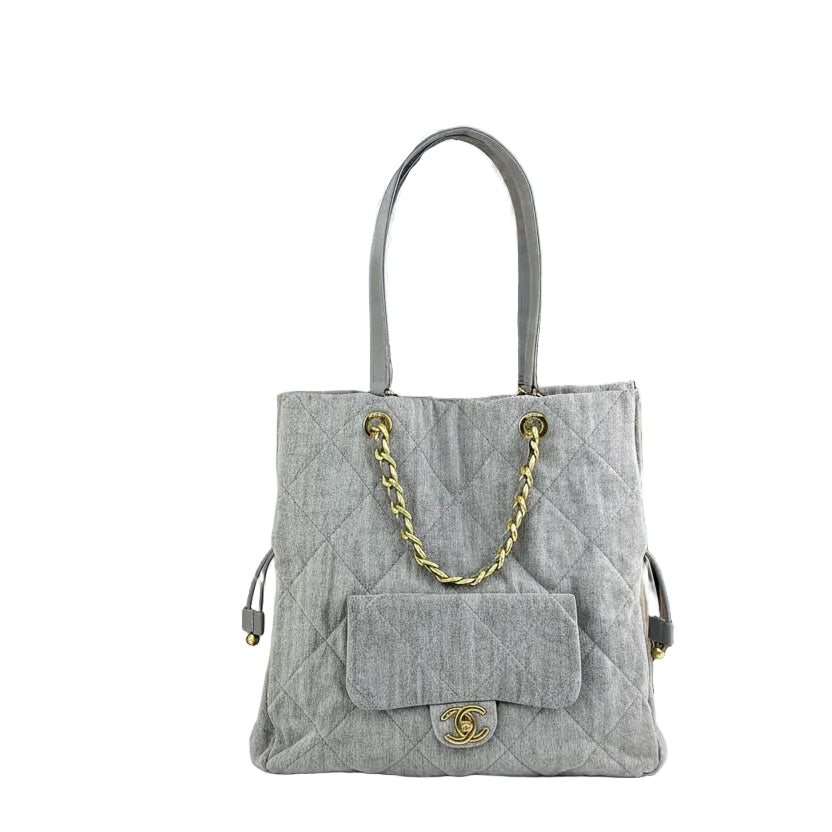 CHANEL Quilted Denim Shopper Tote with Gold Hardware 👜✨⛓️