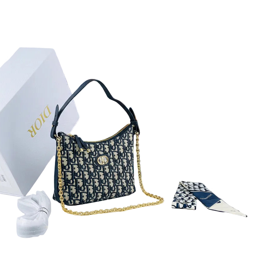 Dior Oblique Monogram Shoulder Bag with Gold Chain Accent 👜✨💙