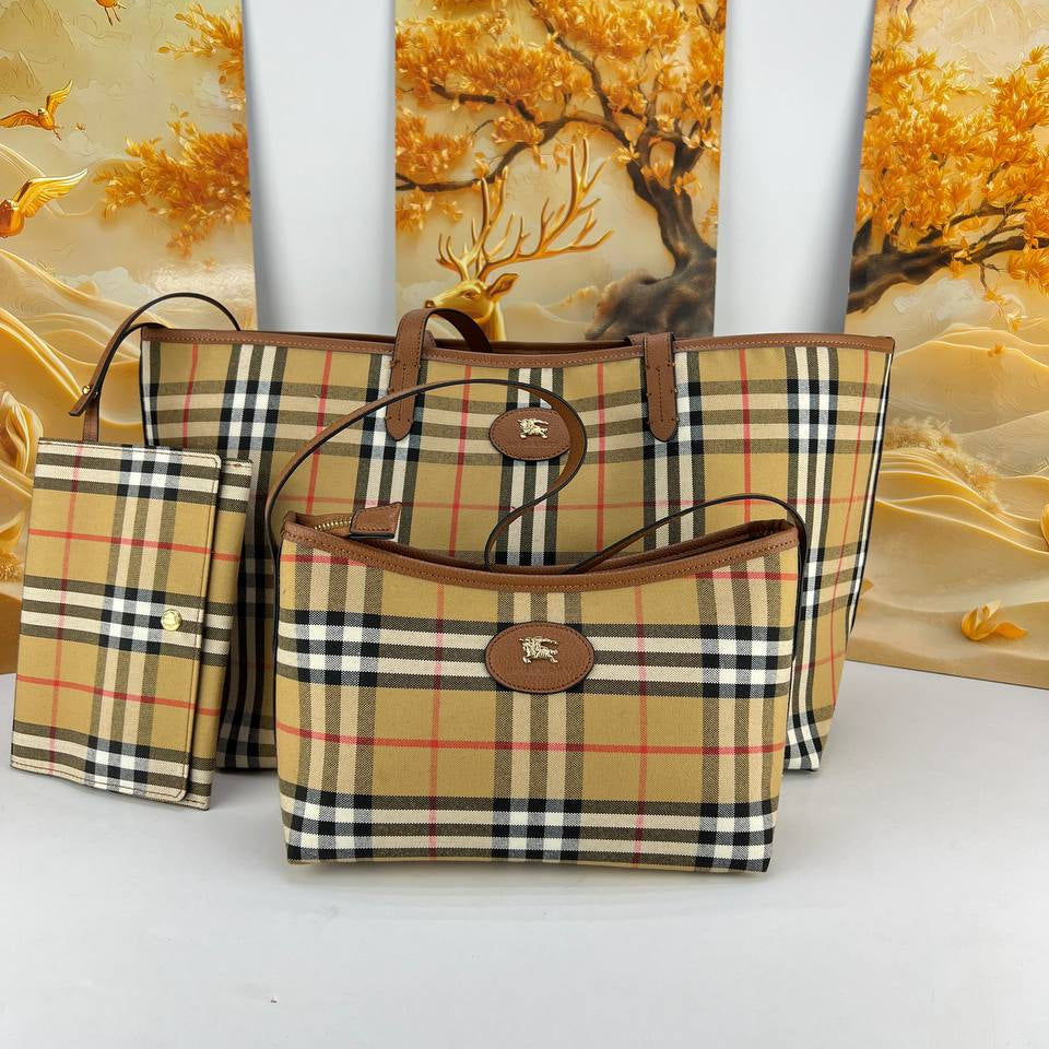 Burberry Vintage Check 3-in-1 Handbag Set with Equestrian Knight Design 👜✨🍂