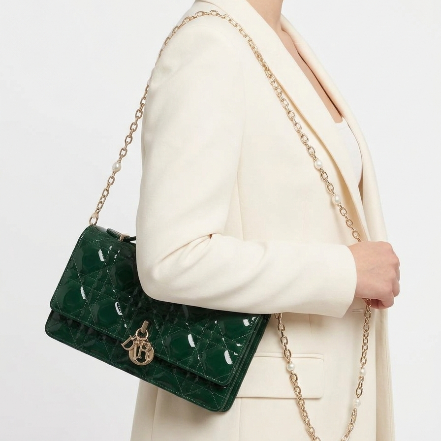 Dior Cannage Quilted Patent Leather Bag in Emerald Green 👜✨🌿