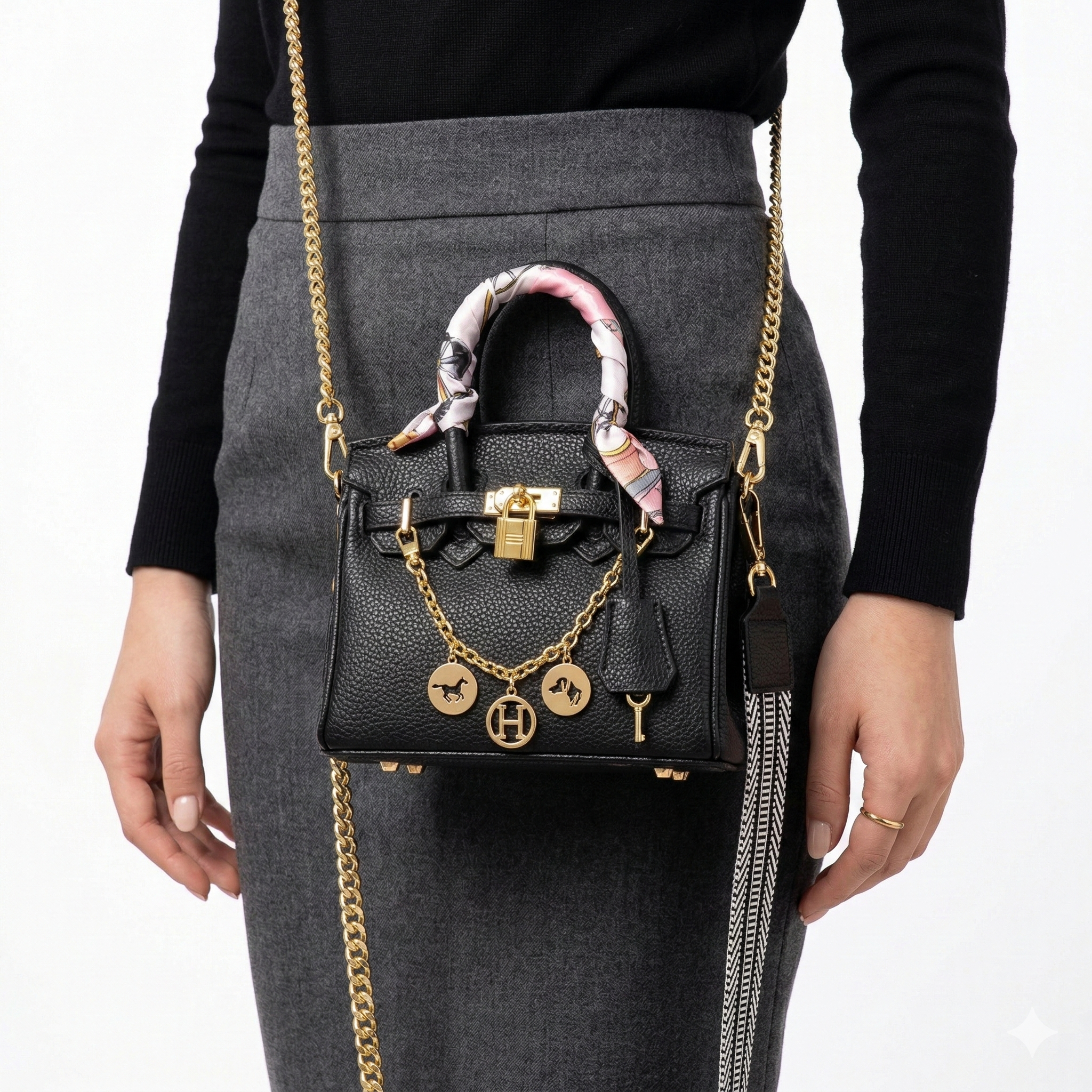 🖤❤️ HERMES Chic Black & Red Handbag