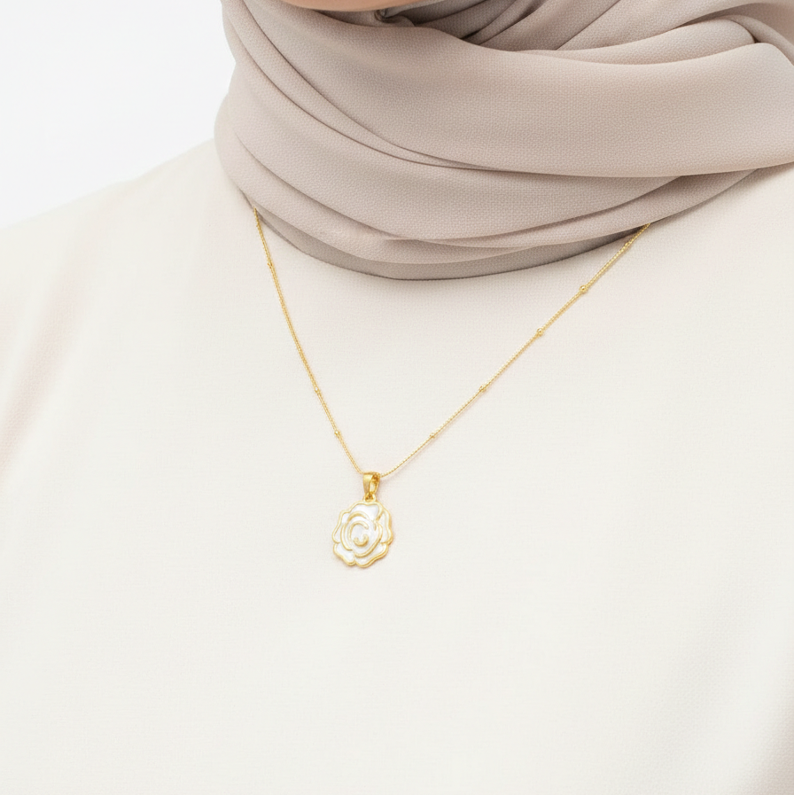 Floral Camellia Pendant Necklace 🌹✨👑