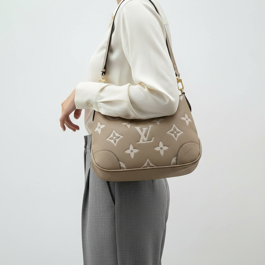 Louis Vuitton Monogram Empreinte Hobo Bag 👜✨