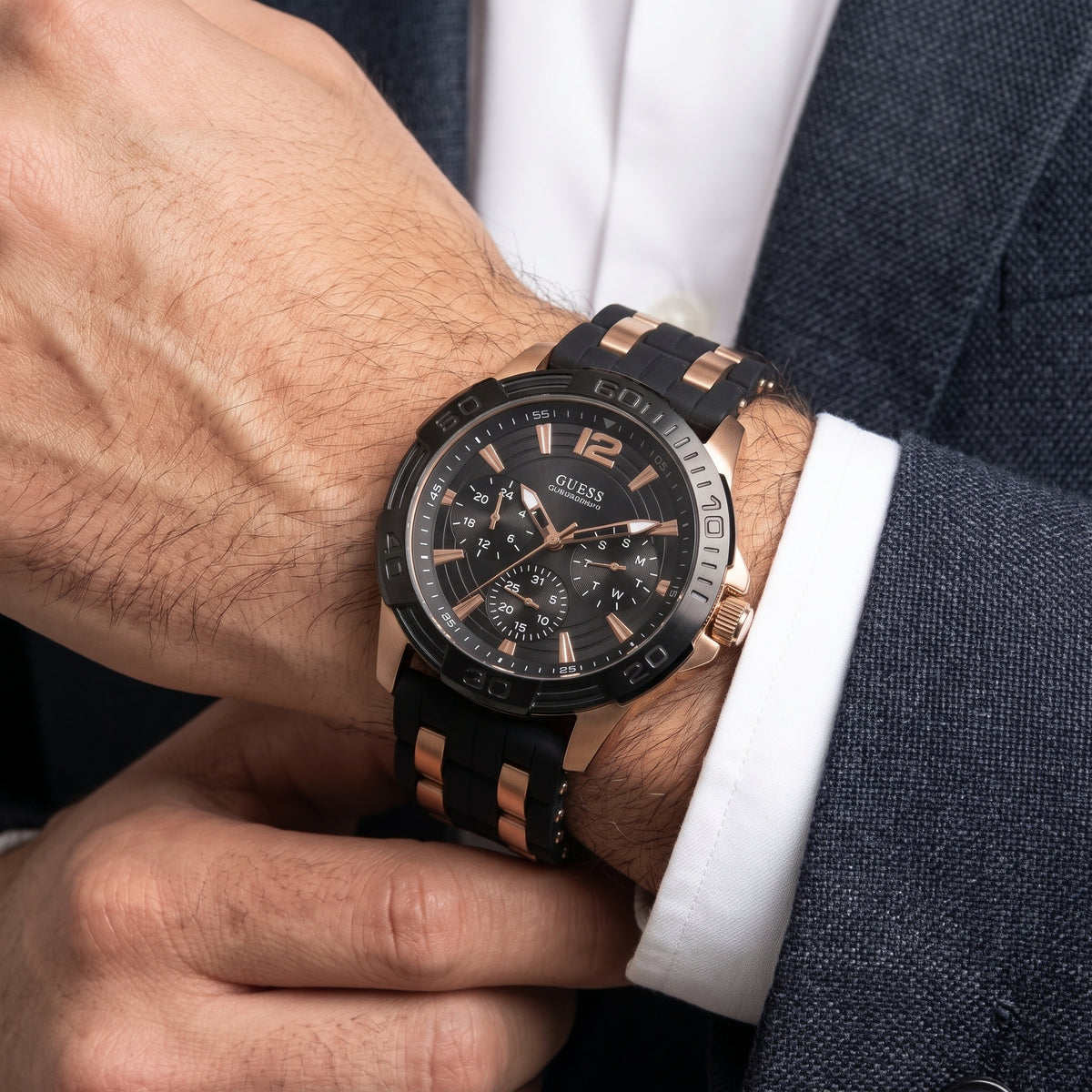 Guess W0366G3 Black and Rose Gold Chronograph Watch