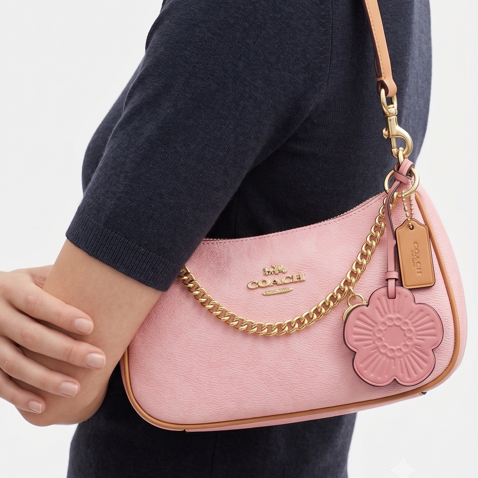 Coach Pink Shoulder Bag with Floral Charm and Gold Hardware 🌸👜