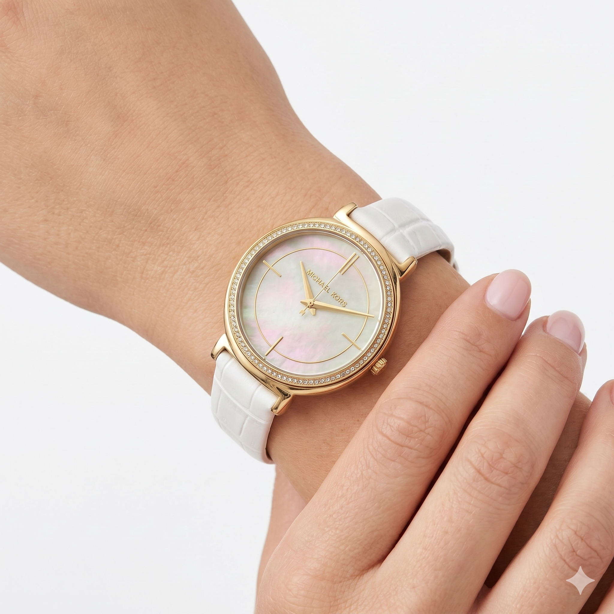Michael Kors White Leather Gold-Tone Crystal Watch ⌚✨🤍