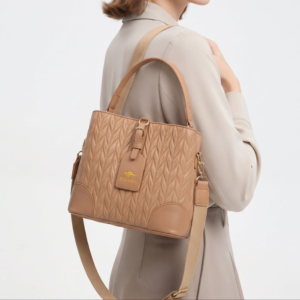 Bndaishu Quilted Bucket Bag with Top Handle