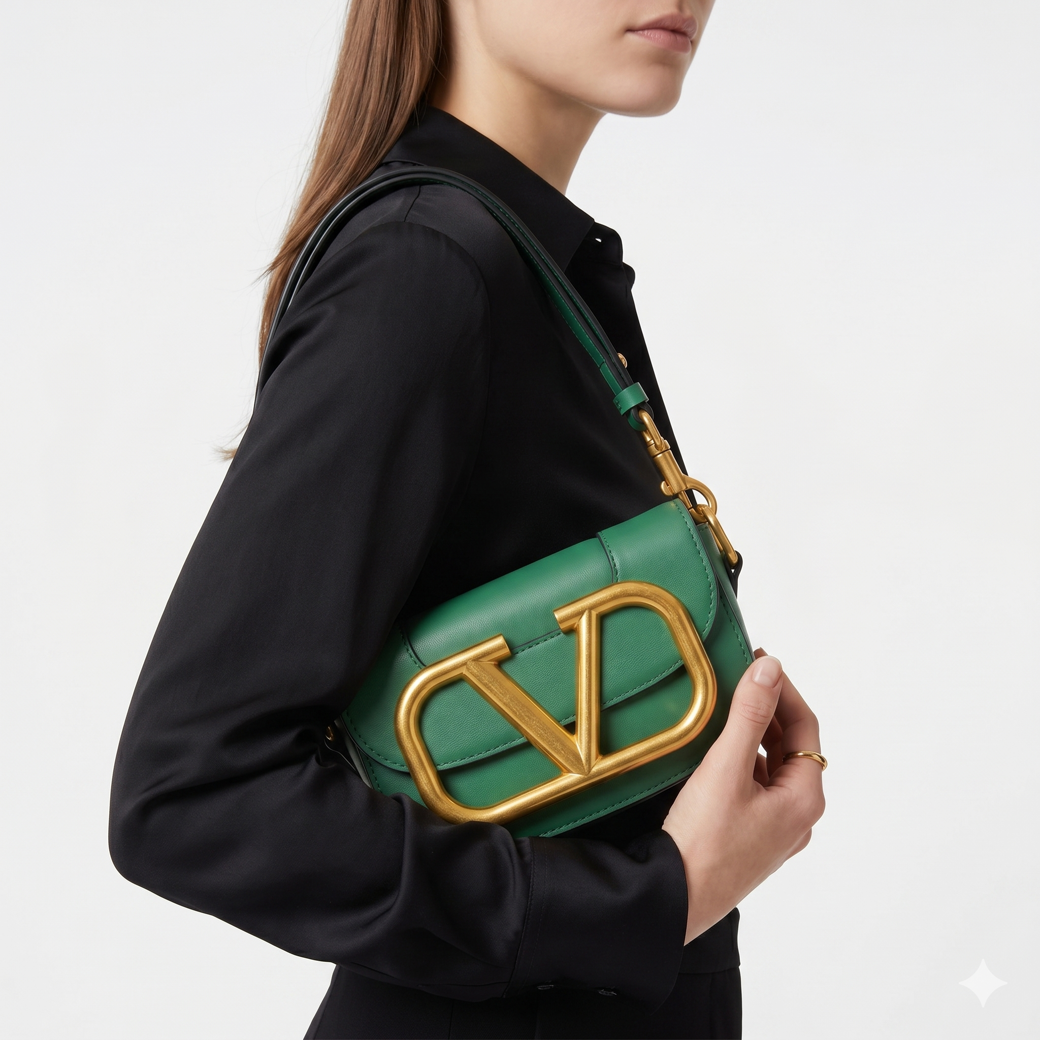 Valentino Garavani Green Leather VLogo Small Shoulder Bag 👜✨