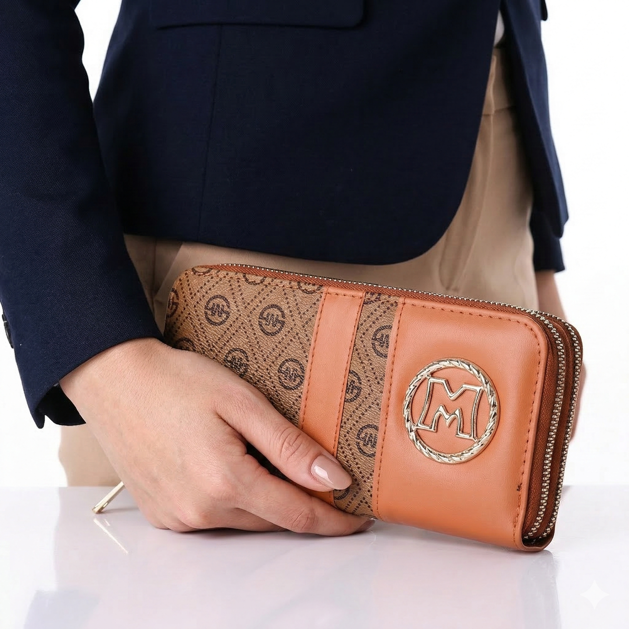 Classic Brown Bifold Wallet 💼🤎