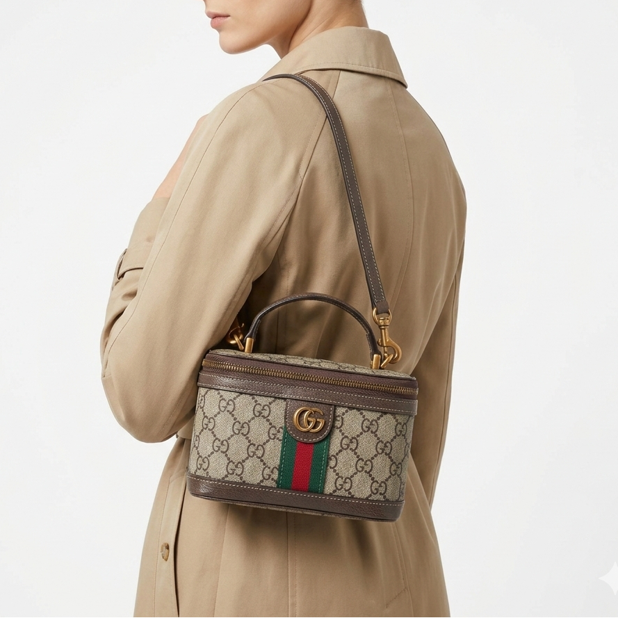 Gucci Ophidia GG Cosmetic Vanity Case with Web Stripe 👜✨