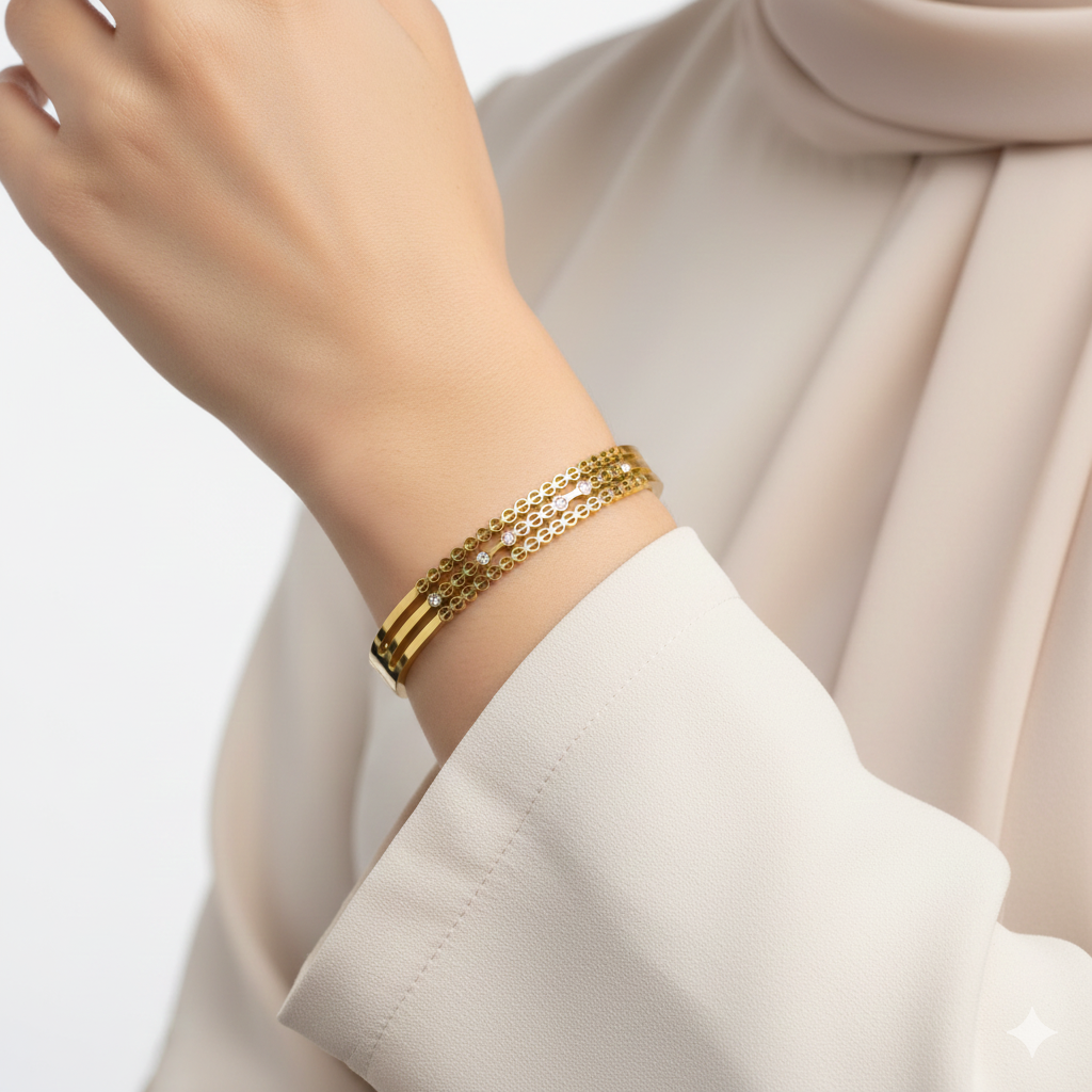 Gold Triple-Band Geometric Lattice Bangle ✨💎🌟