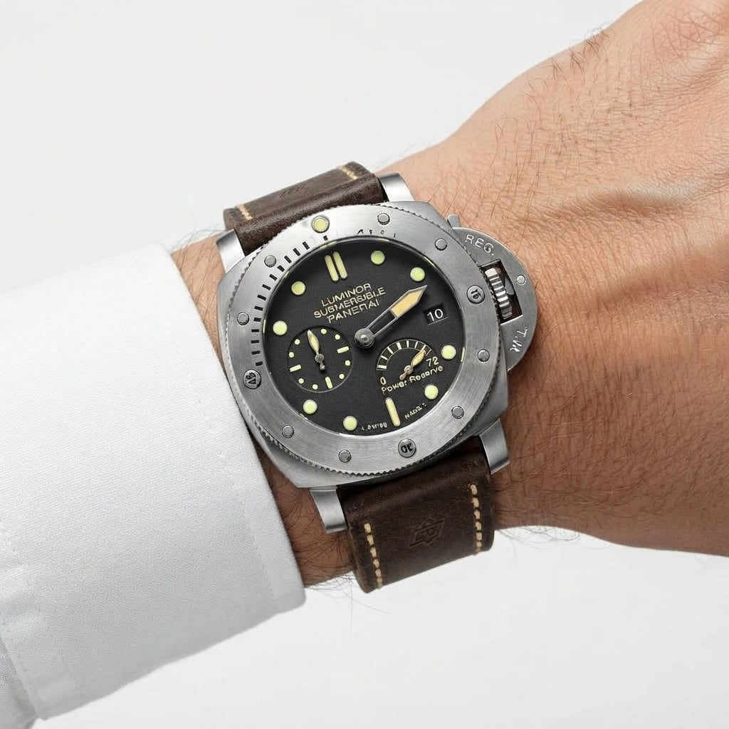 Panerai Luminor Submersible Leather Strap Watch
