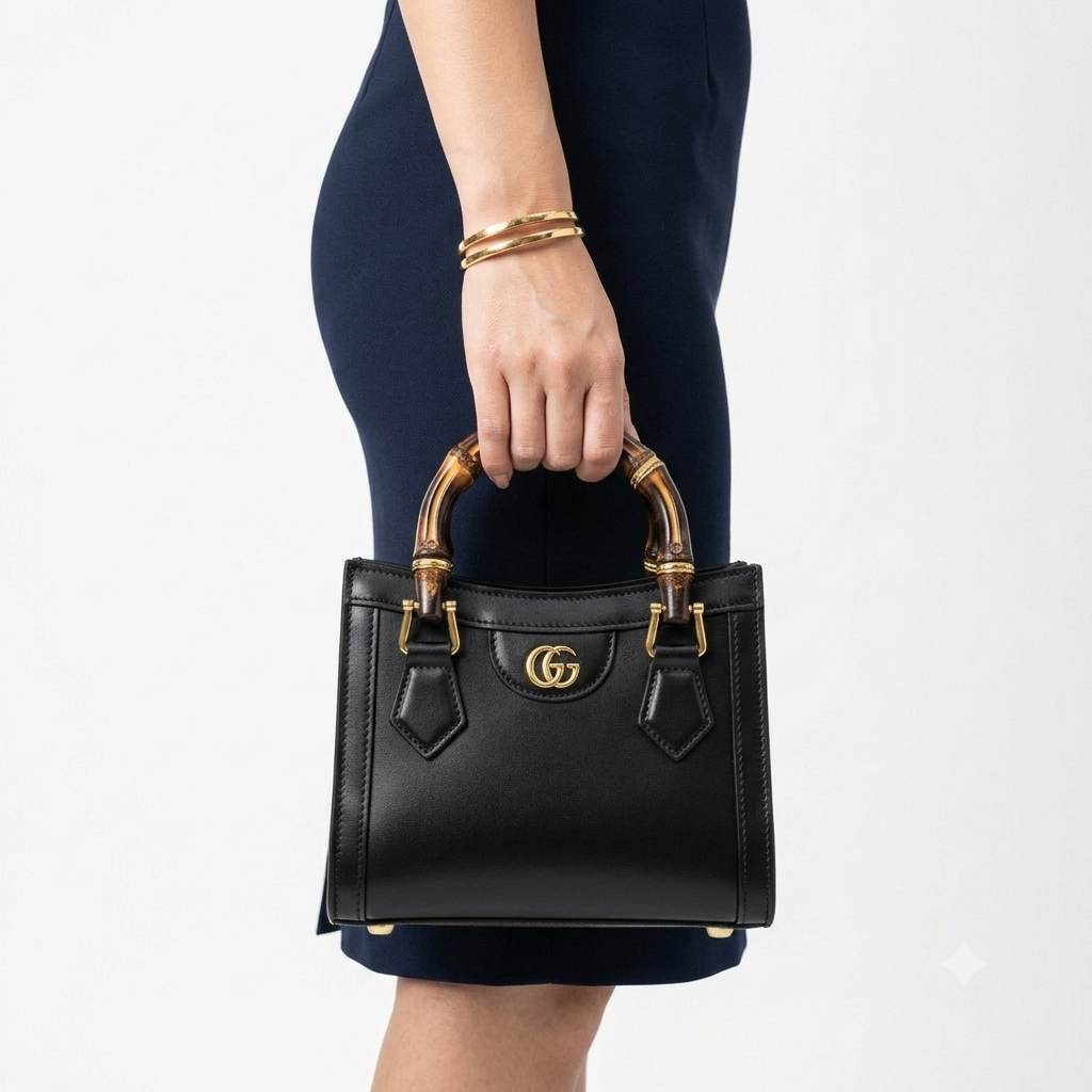 Gucci Bamboo Handle Handbag with Gold Tone Hardware 👜✨