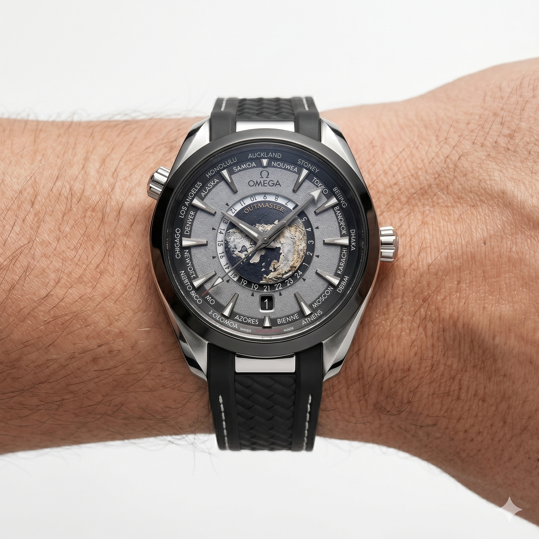 Omega Seamaster Worldtimer: Black Rubber, Stainless Steel ⌚🌍