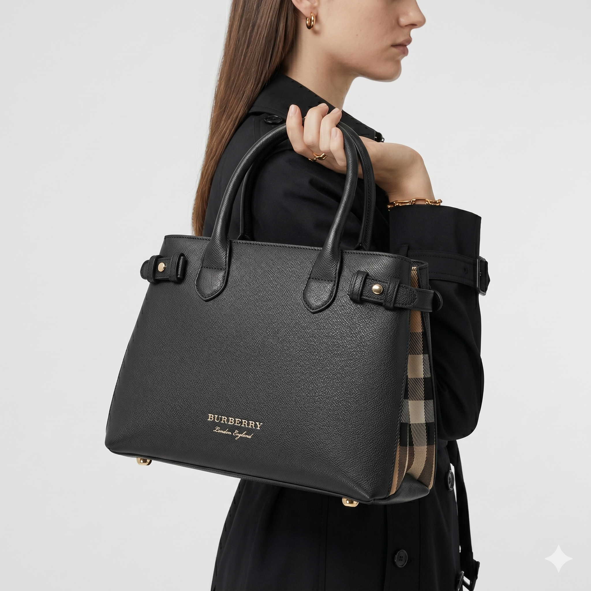 Burberry Classic Bag: Black, Beige & Red 👜🖤🤍❤️