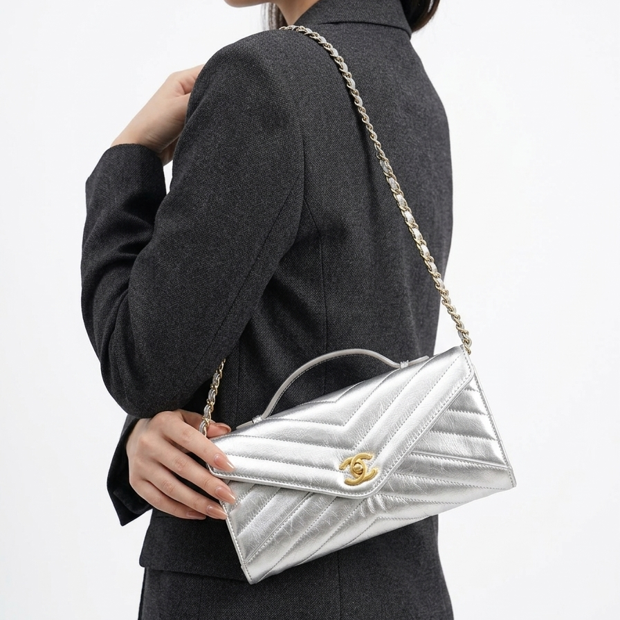 Chanel Chevron Quilted Leather Envelope Clutch with Gold Tone Hardware 🖤✨👜