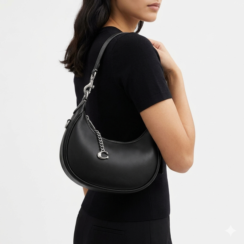Coach: Classic Black Satchel 🖤👜💼