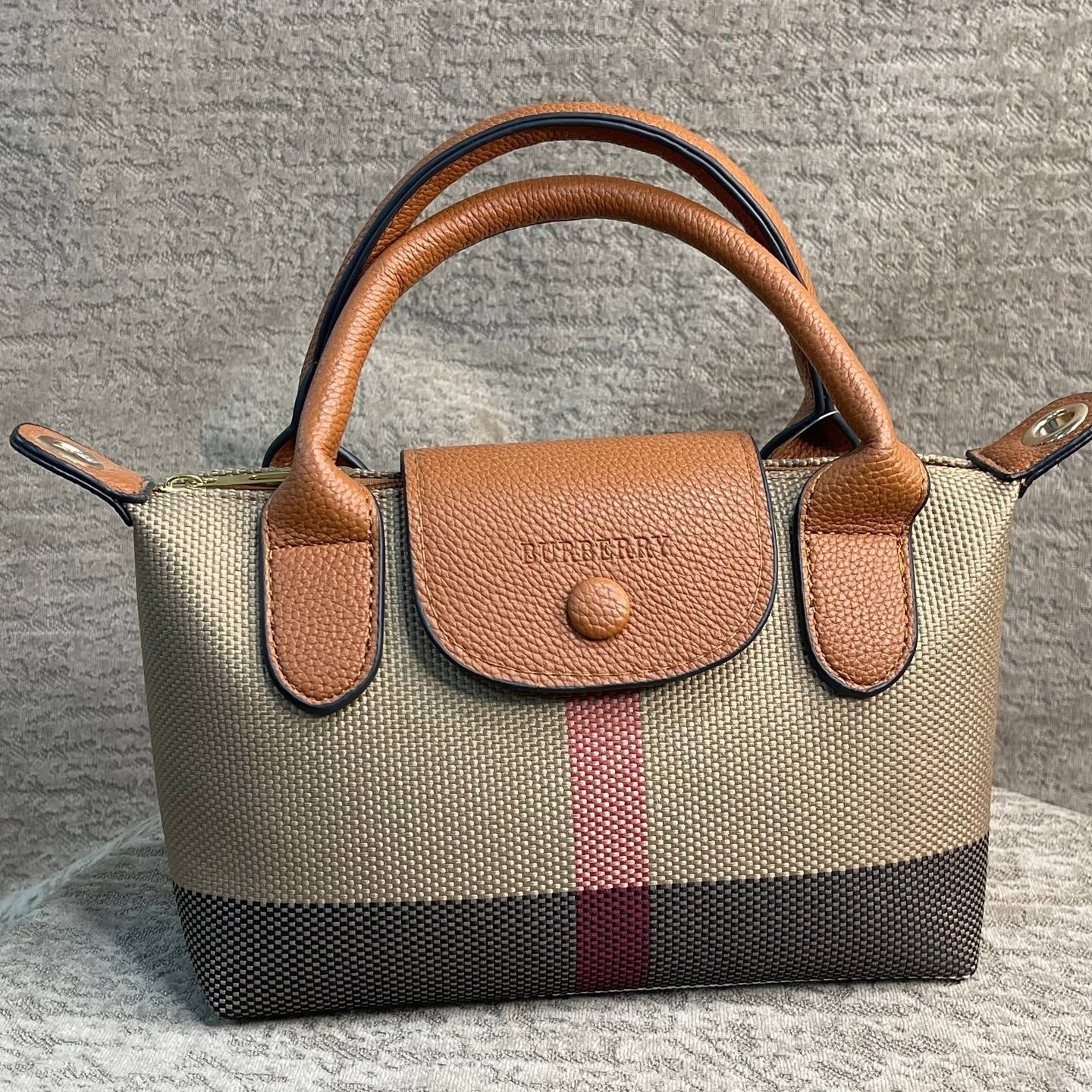Burberry Tri-Tone Bag 👜 Beige, Black & Brown