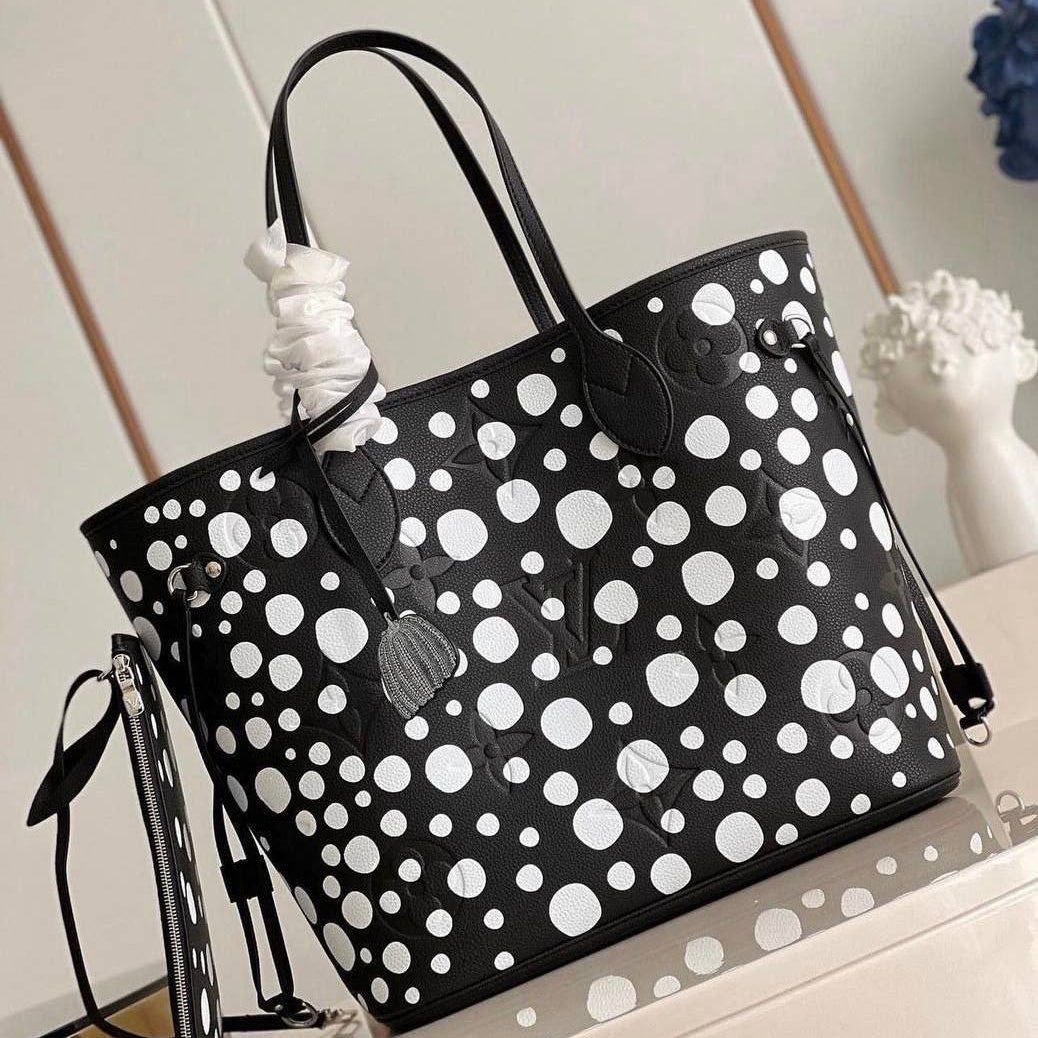Chic Polka Dot Tote Bag in Bold Red or Classic Black 🔴⚫