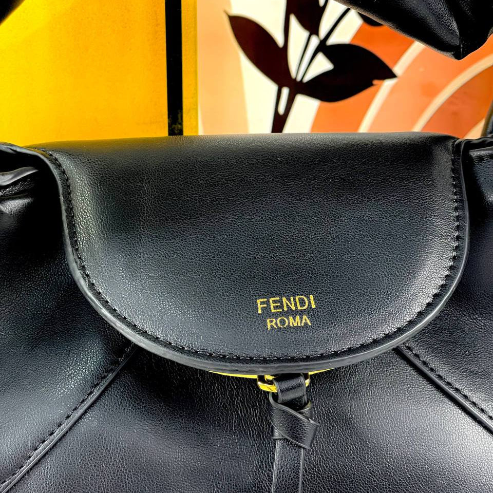 Fendi Beige Monogram Bag 👜🤎 Luxe Carryall