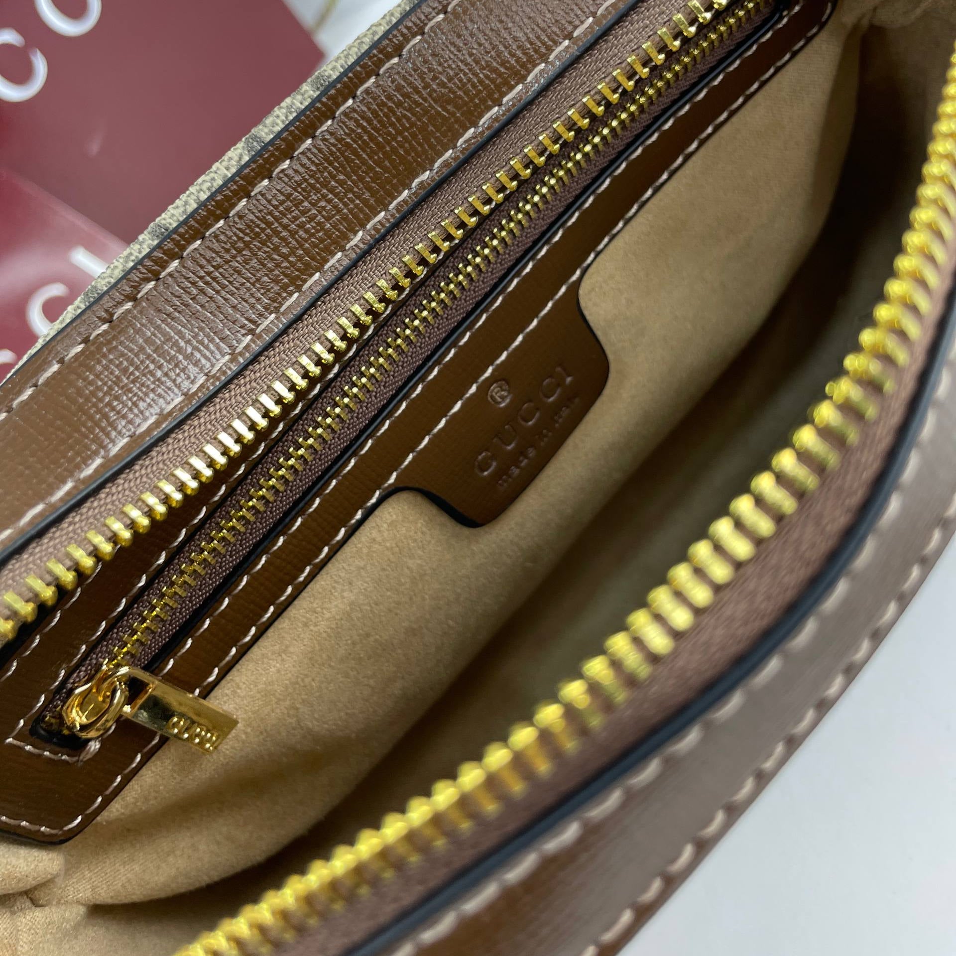 Gucci GG Supreme Canvas Camera Bag with Brown Web Strap 👜🤎✨