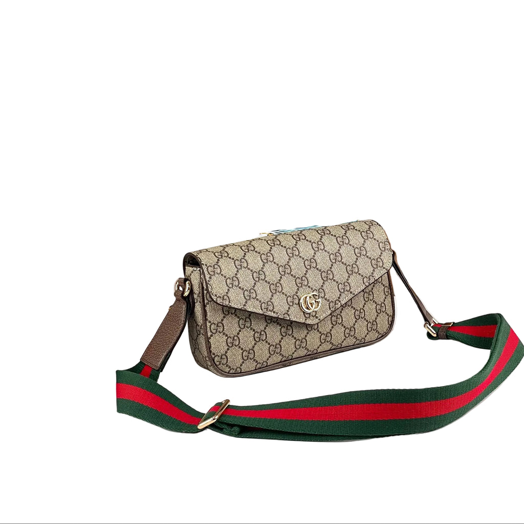 Gucci GG Supreme Monogram Canvas Messenger Bag 👜✨🇮🇹