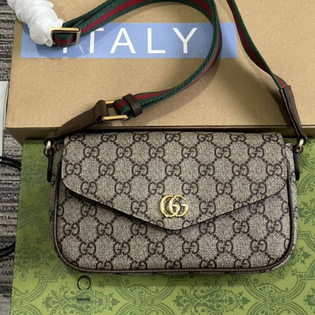 Gucci GG Supreme Monogram Canvas Messenger Bag 👜✨🇮🇹