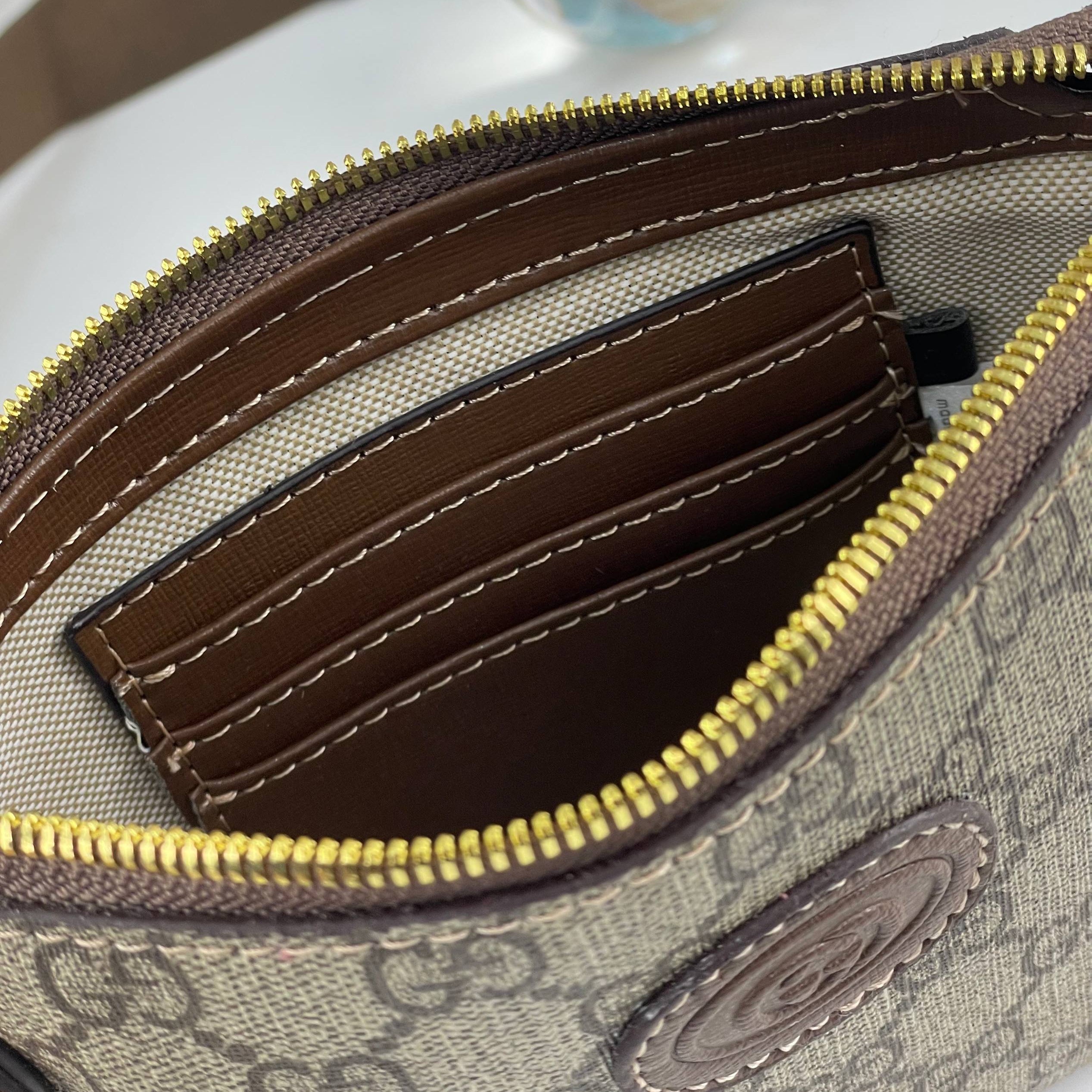 Gucci GG Supreme Canvas Messenger Bag with Leather Interlocking G Logo 👜 🟤 ✨