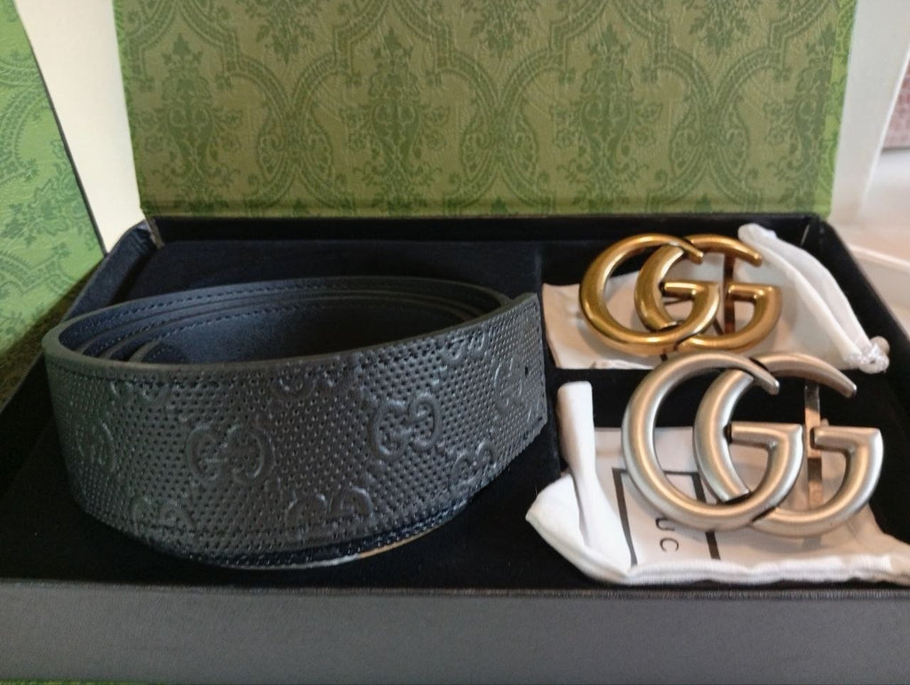 Luxury Black Leather Belt Set with Interchangeable GG Buckles 🖤✨