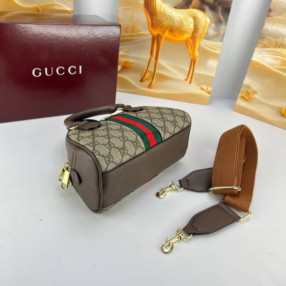 Gucci Monogram Handbag with Signature Stripe Detail 👜✨