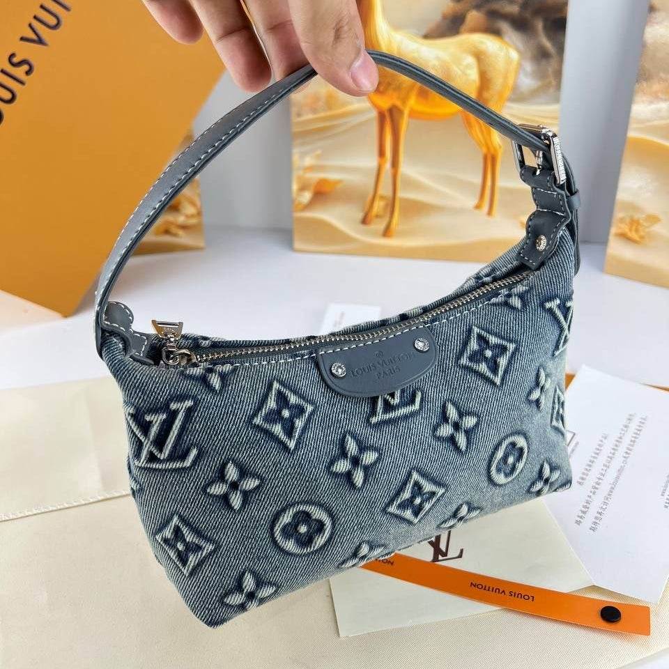 Louis Vuitton Denim Monogram Shoulder Bag 👜✨