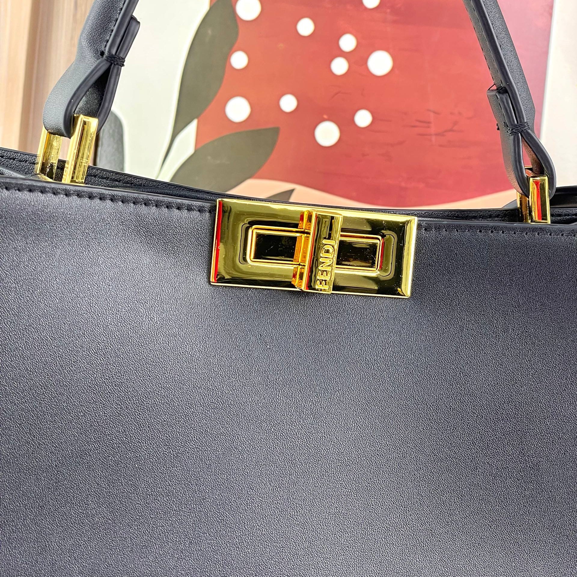 🖤 Fendi Bag: Iconic Style, Timeless Elegance 👜