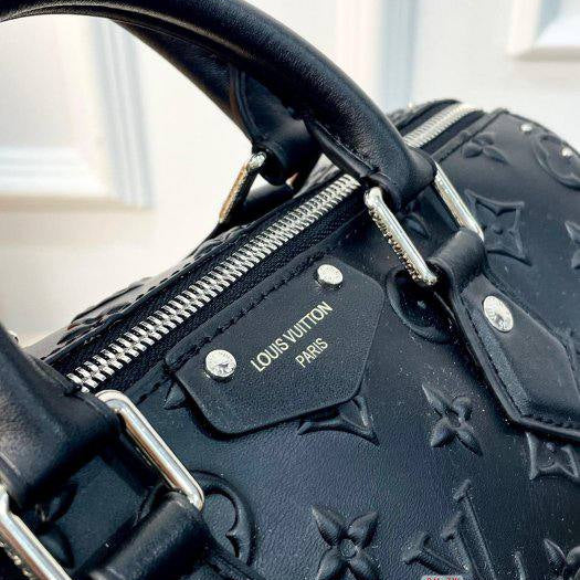 Louis Vuitton Monogram Empreinte Studded Speedy Bandoulière Bag 👜✨🖤