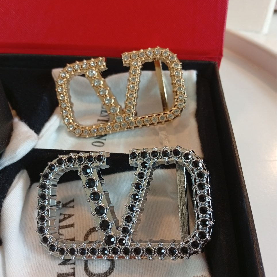 Valentino Garavani Interchangeable Buckle Belt Set in Black ✨🖤