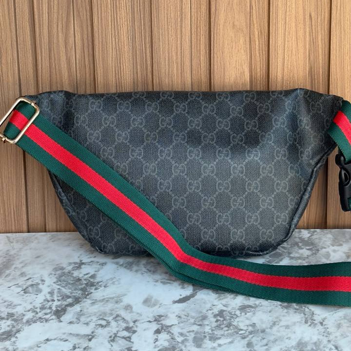 Gucci GG Supreme Canvas Belt Bag with Signature Web Stripe 👜✨