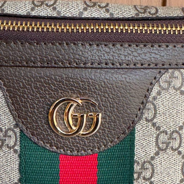 Gucci GG Supreme Canvas Belt Bag with Signature Web Stripe 👜✨