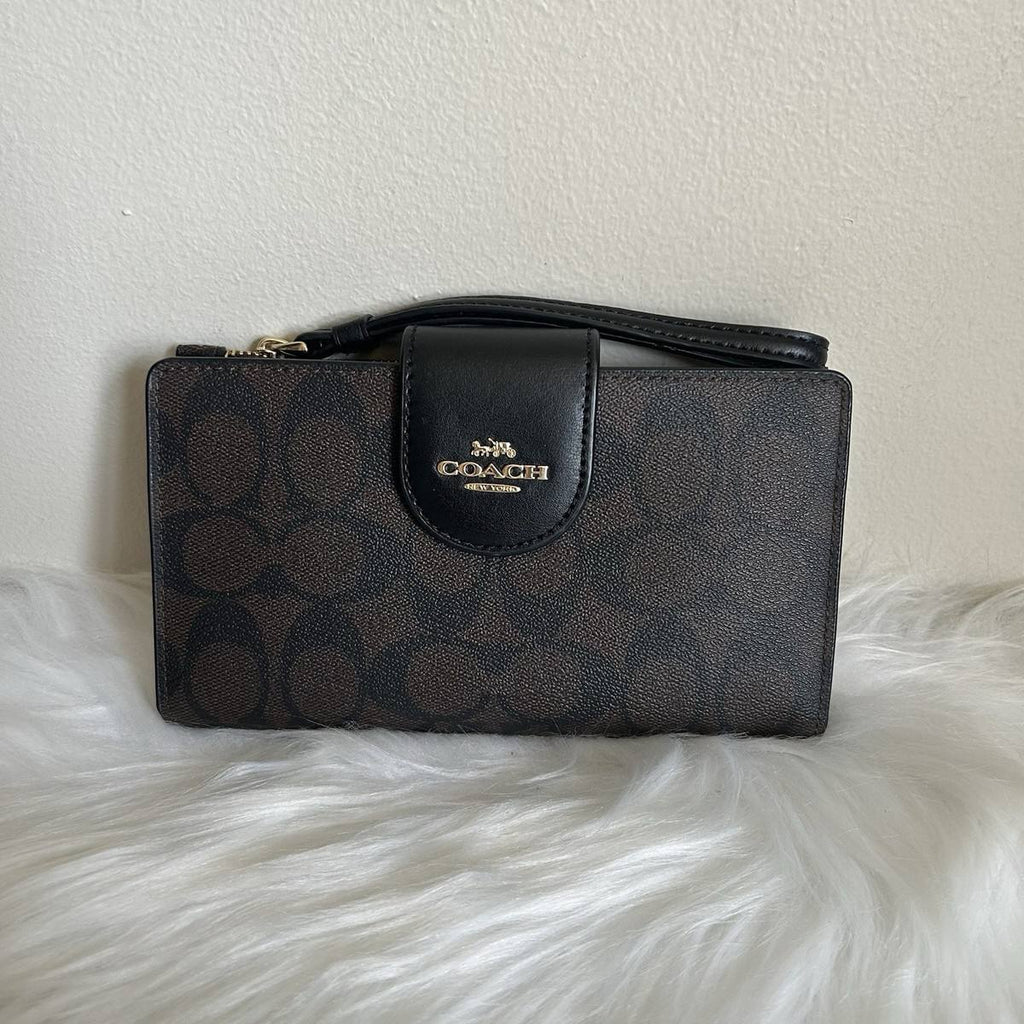 Coach Signature Canvas Wristlet Wallet in Brown 👜✨