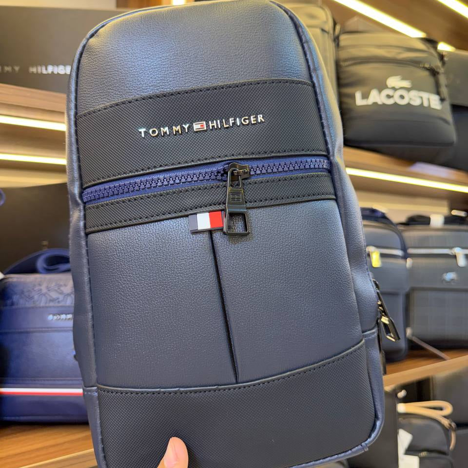 Tommy Hilfiger Signature Logo Black Sling Bag 🎒✨
